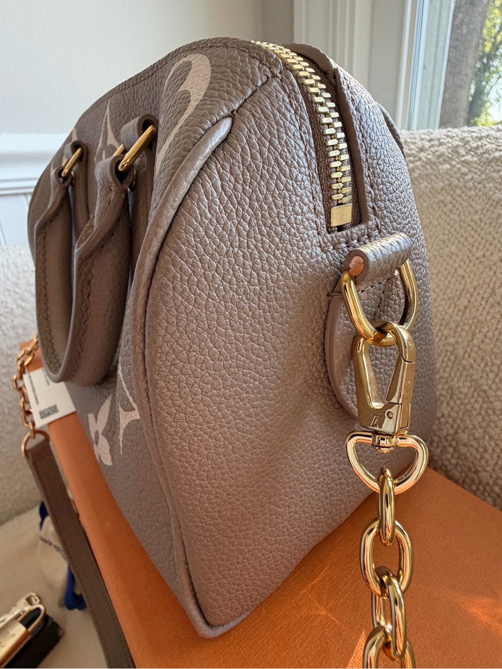 SOLD🎉Louis Vuitton Speedy Bandoulière 20 Bicolor Monogram Empreinte Handbag - Picture 5 of 13